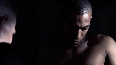 Знойная красотка обожает страстный секс со своим брутальным мужиком